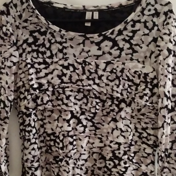 Top - Picture 2 of 3